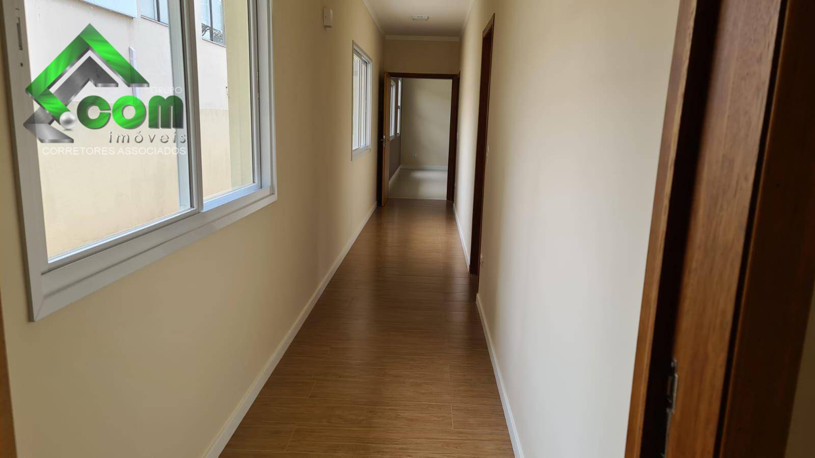 Casa à venda com 3 quartos, 323m² - Foto 16