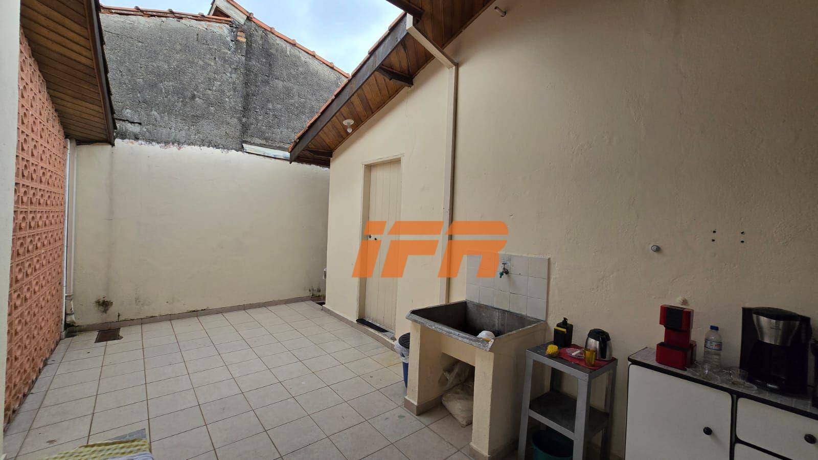 Casa à venda com 2 quartos, 146m² - Foto 20