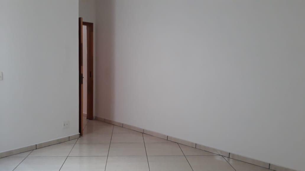 Casa à venda com 2 quartos, 100m² - Foto 6