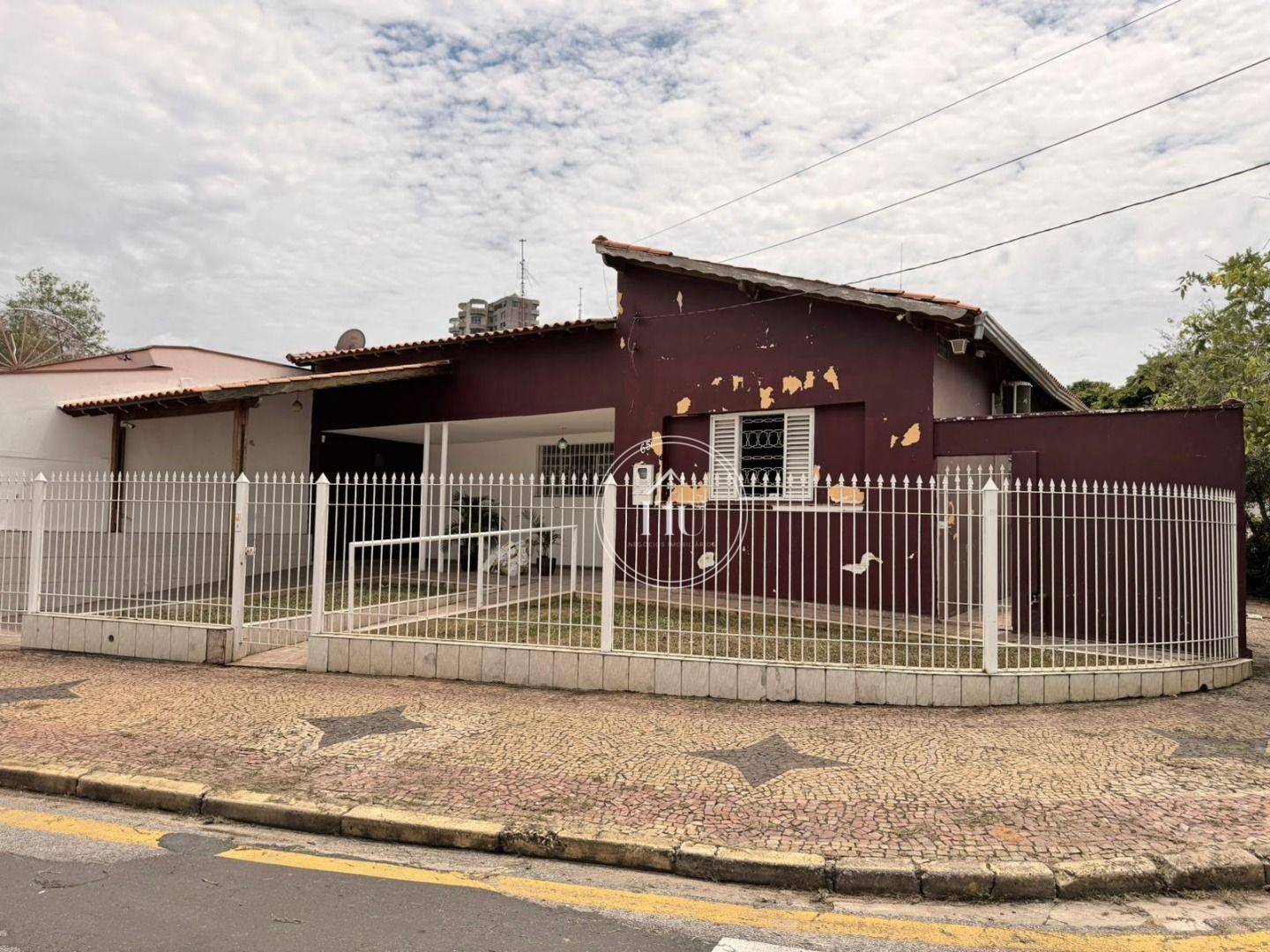 Casa, 4 quartos, 200 m² - Foto 1