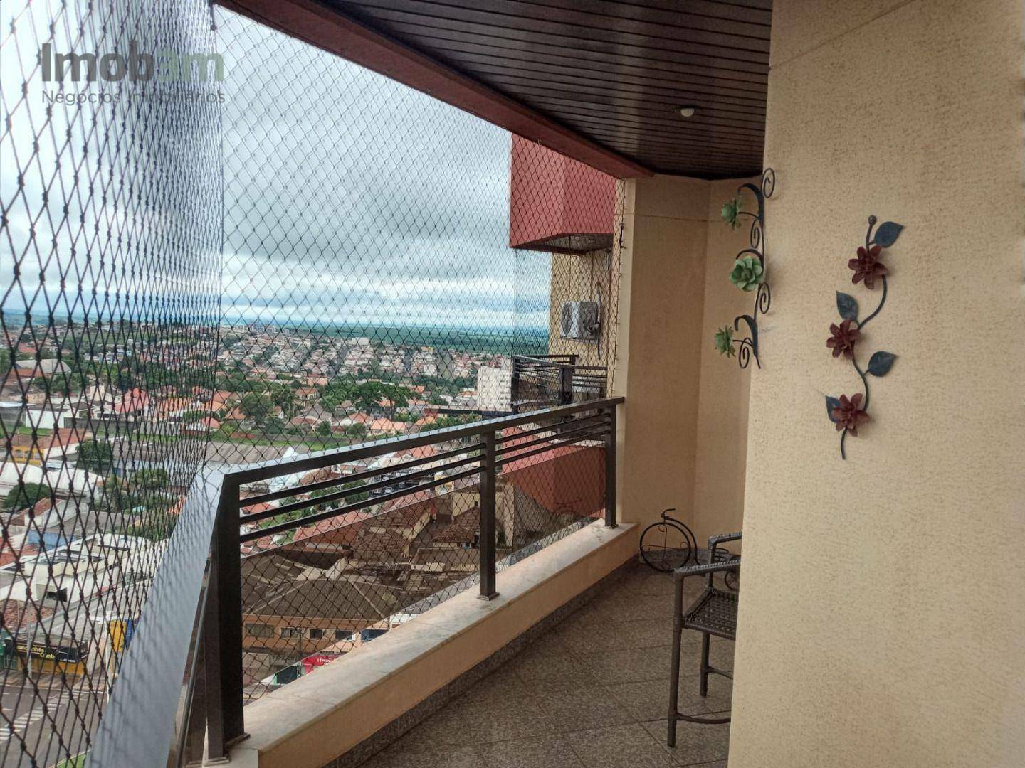 Apartamento à venda com 4 quartos, 190m² - Foto 10