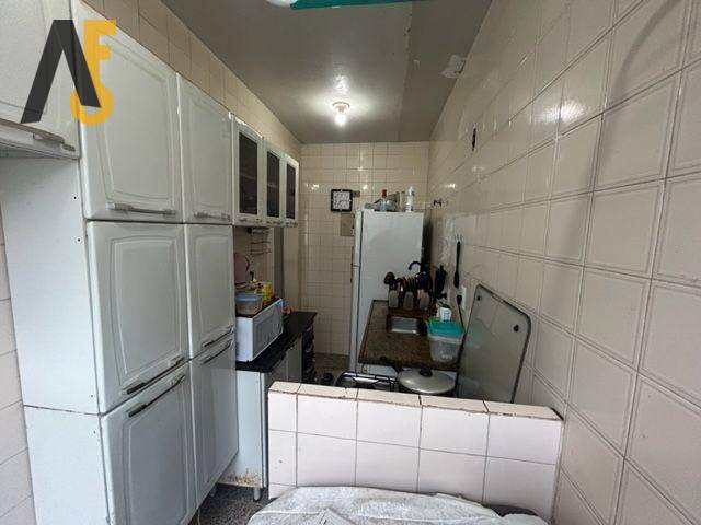 Apartamento à venda com 2 quartos, 50m² - Foto 2