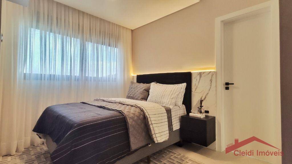 Apartamento à venda com 3 quartos, 111m² - Foto 20