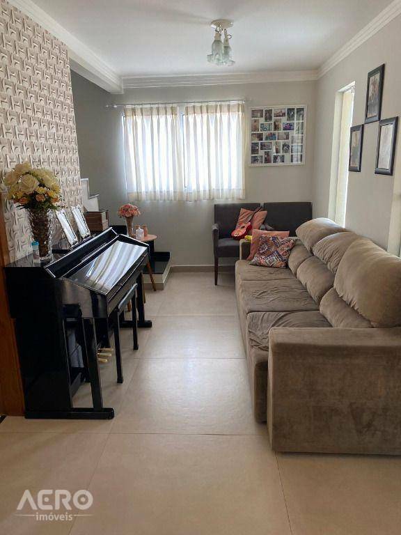 Casa à venda com 3 quartos, 169m² - Foto 12