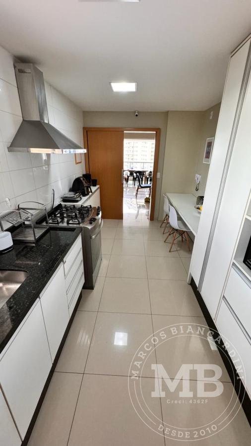 Apartamento à venda com 3 quartos, 156m² - Foto 28