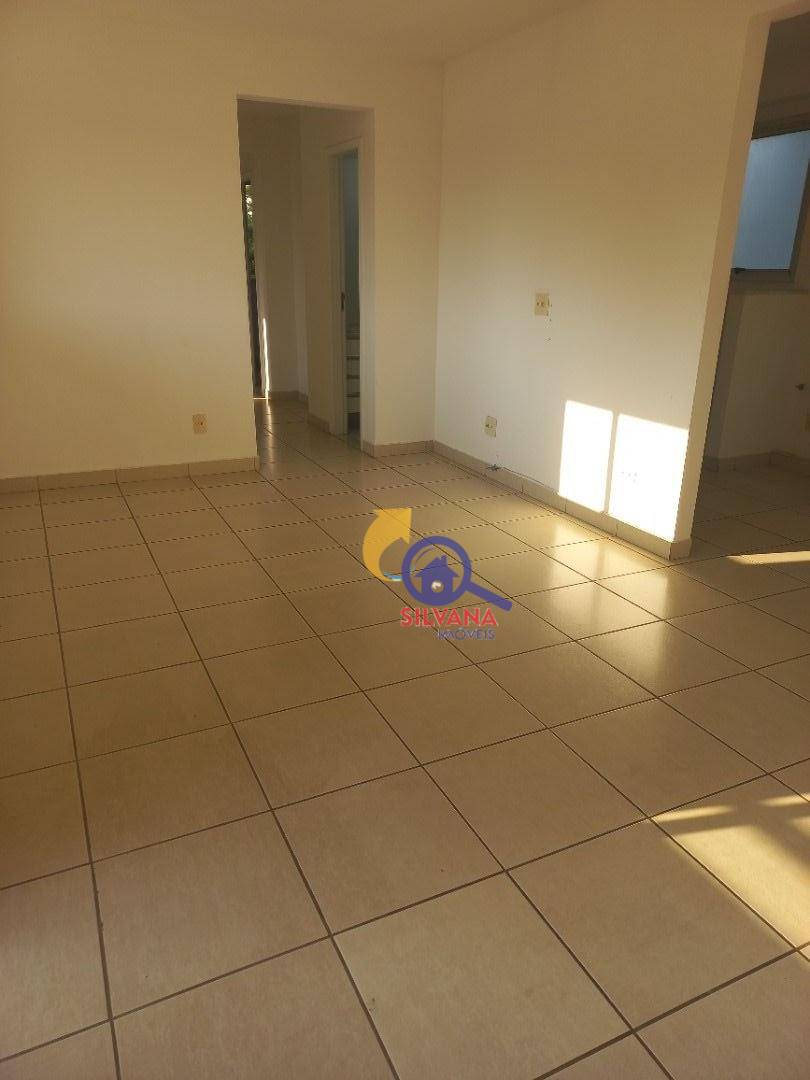 Apartamento para alugar com 3 quartos, 85m² - Foto 5