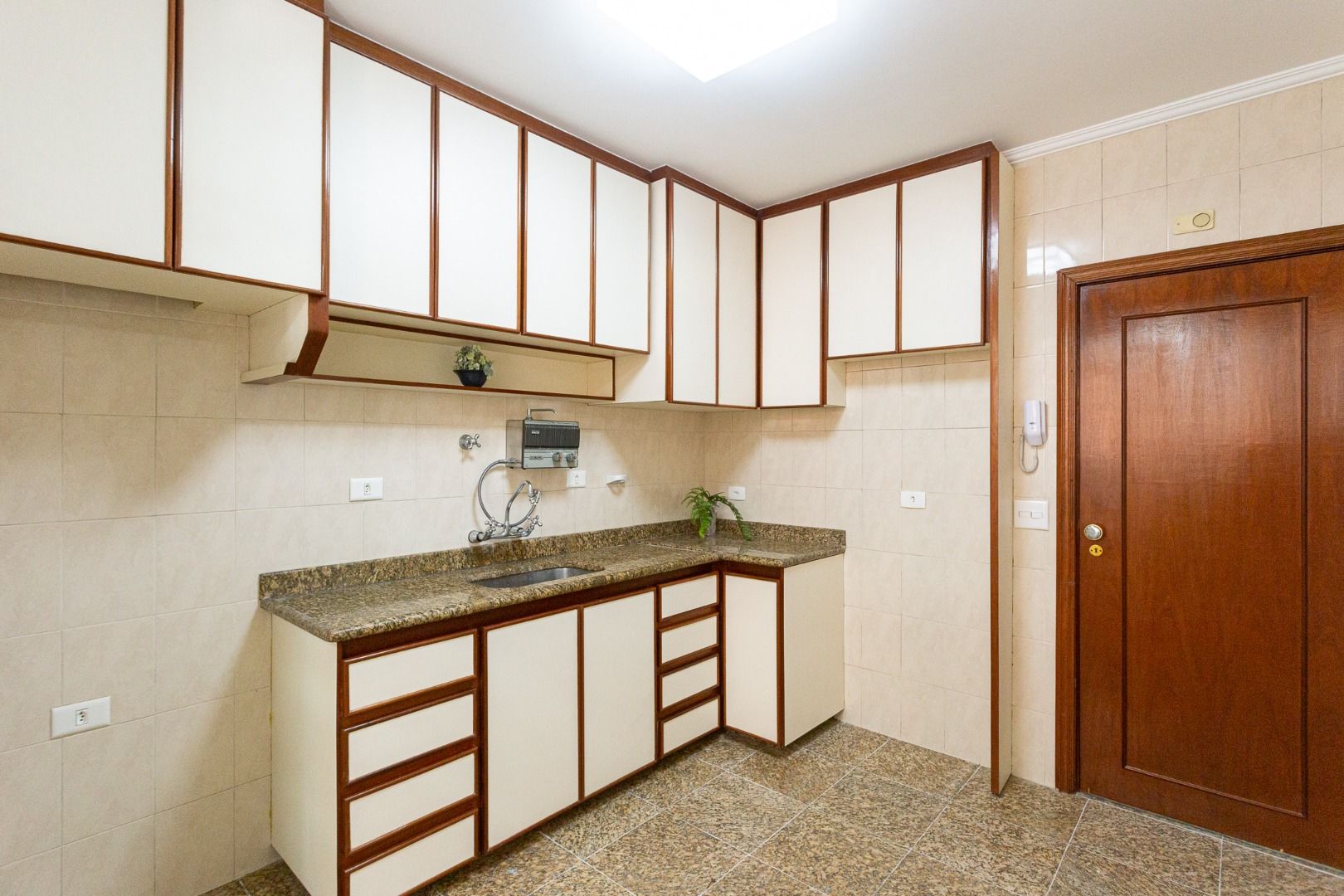 Apartamento à venda com 2 quartos, 87m² - Foto 10