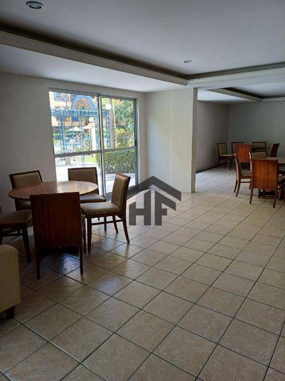 Apartamento à venda com 3 quartos, 81m² - Foto 20