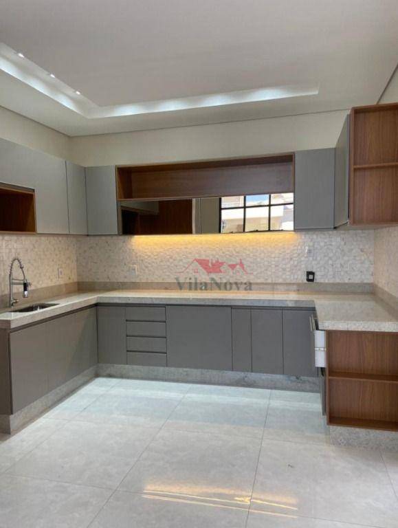 Casa de Condomínio à venda com 3 quartos, 235m² - Foto 5
