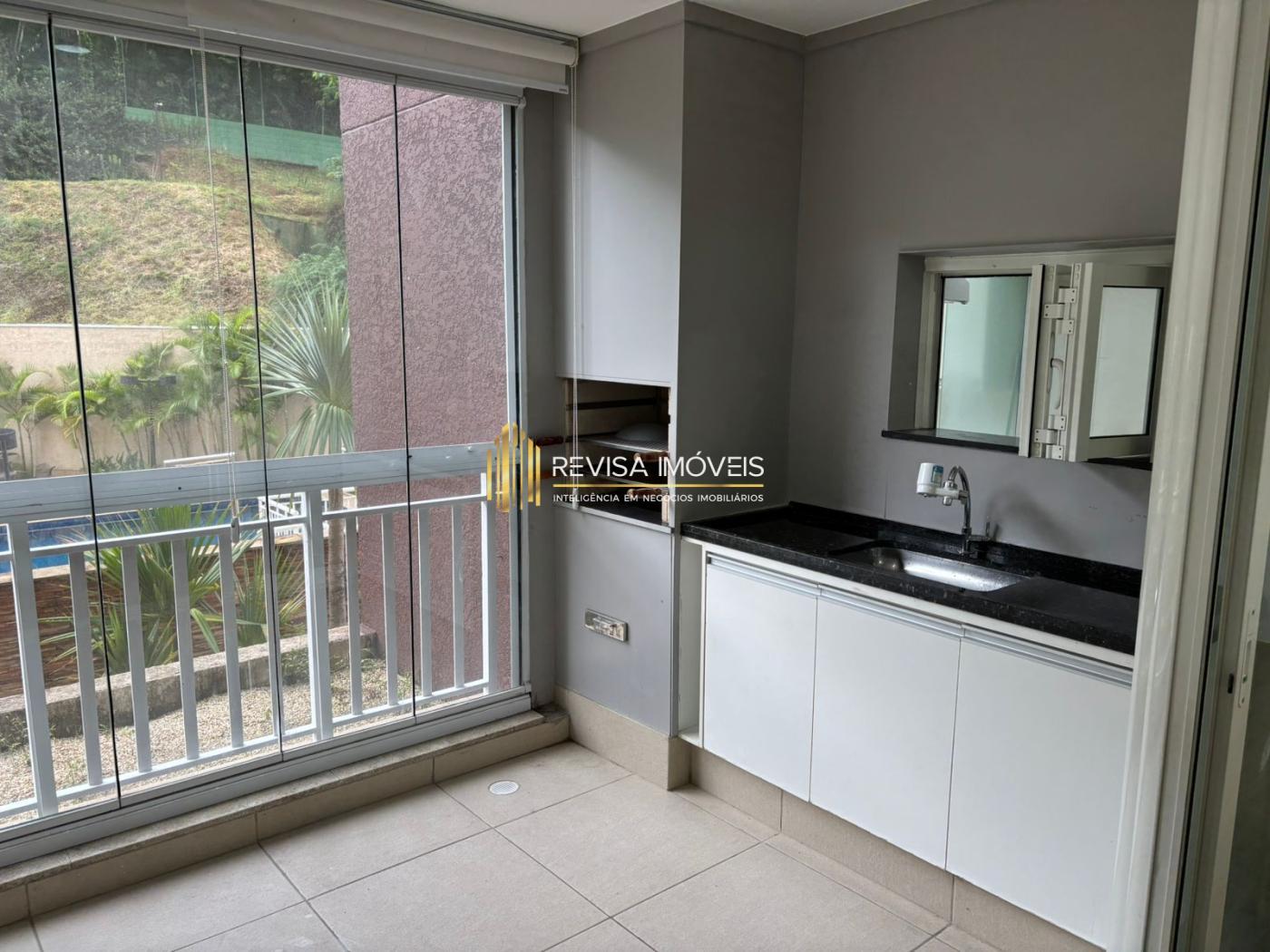 Apartamento à venda com 2 quartos, 72m² - Foto 2