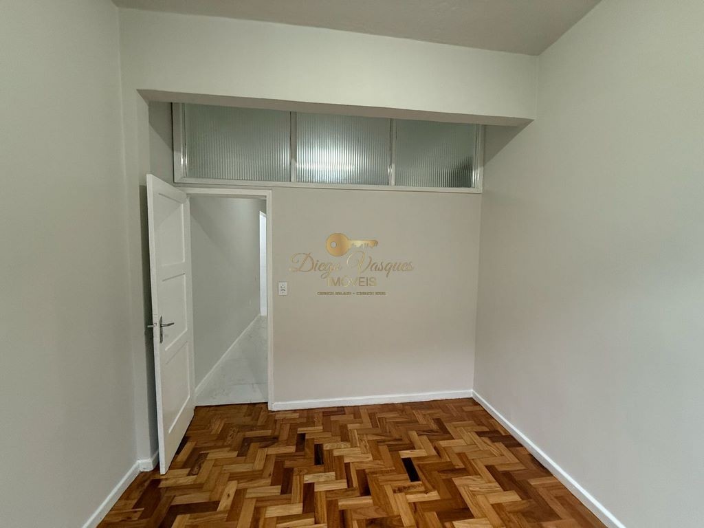 Apartamento à venda com 2 quartos, 45m² - Foto 4