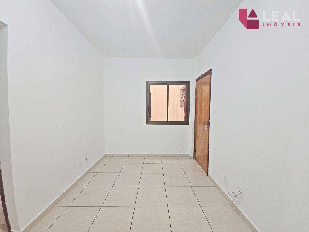 Apartamento para alugar com 1 quarto, 30m² - Foto 3