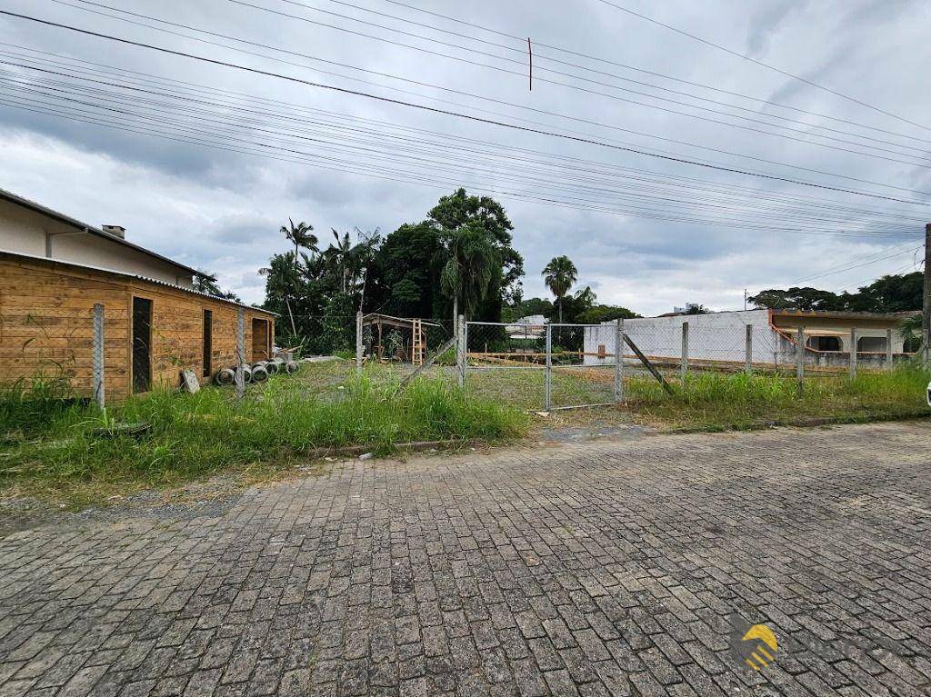 Casa de Condomínio à venda com 3 quartos, 204m² - Foto 32