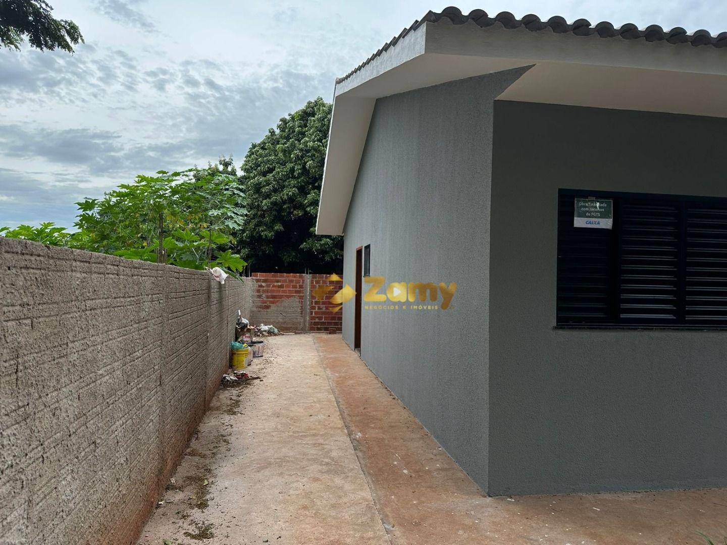 Casa à venda com 2 quartos, 54m² - Foto 3