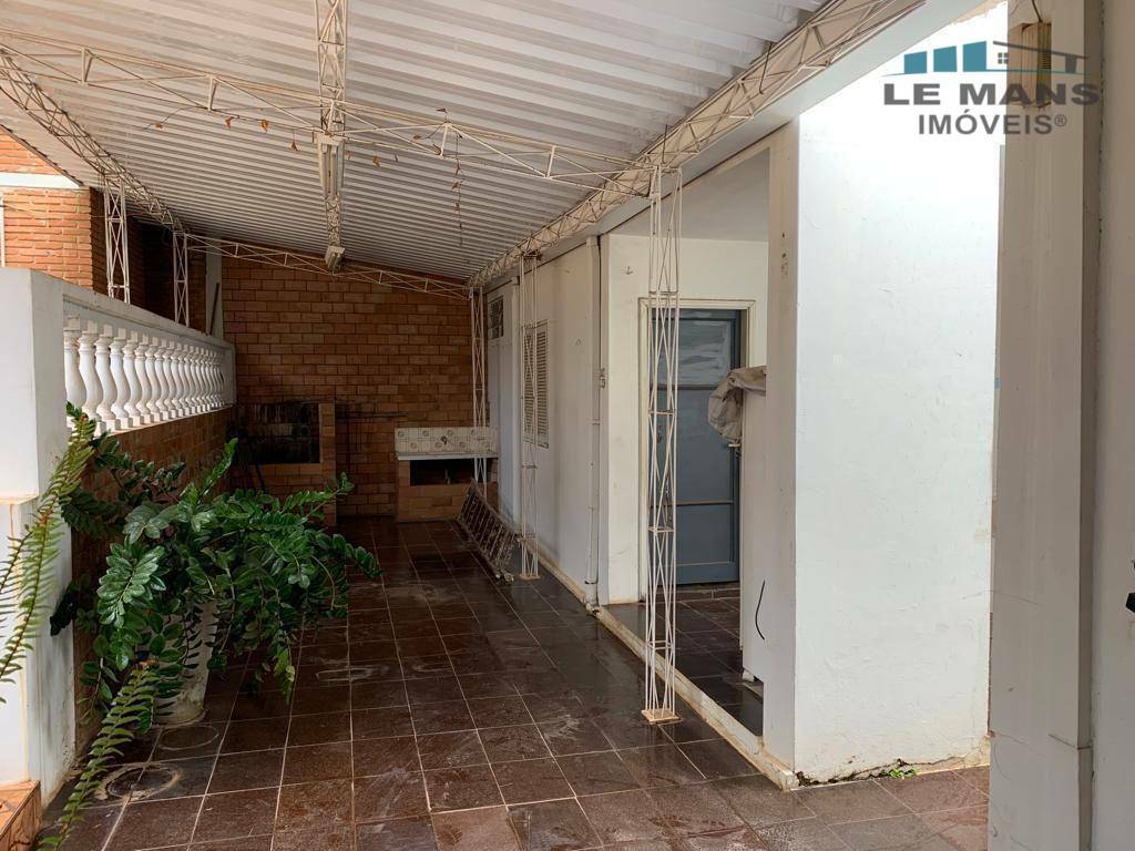 Casa à venda com 3 quartos, 279m² - Foto 10