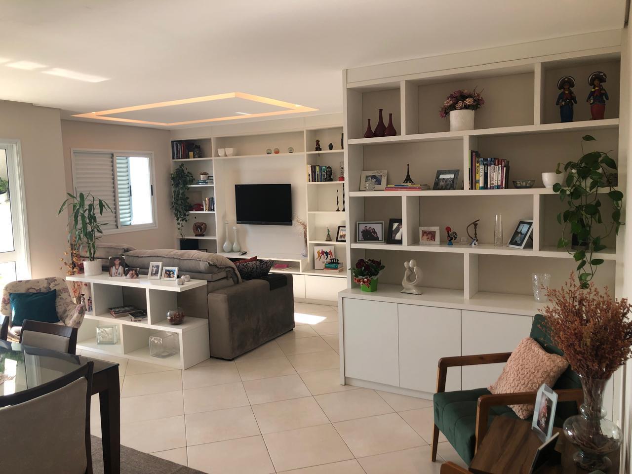 Apartamento à venda com 3 quartos, 129m² - Foto 2