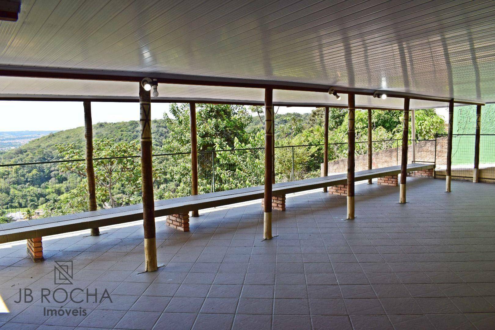 Casa de Condomínio para alugar com 3 quartos, 144m² - Foto 1