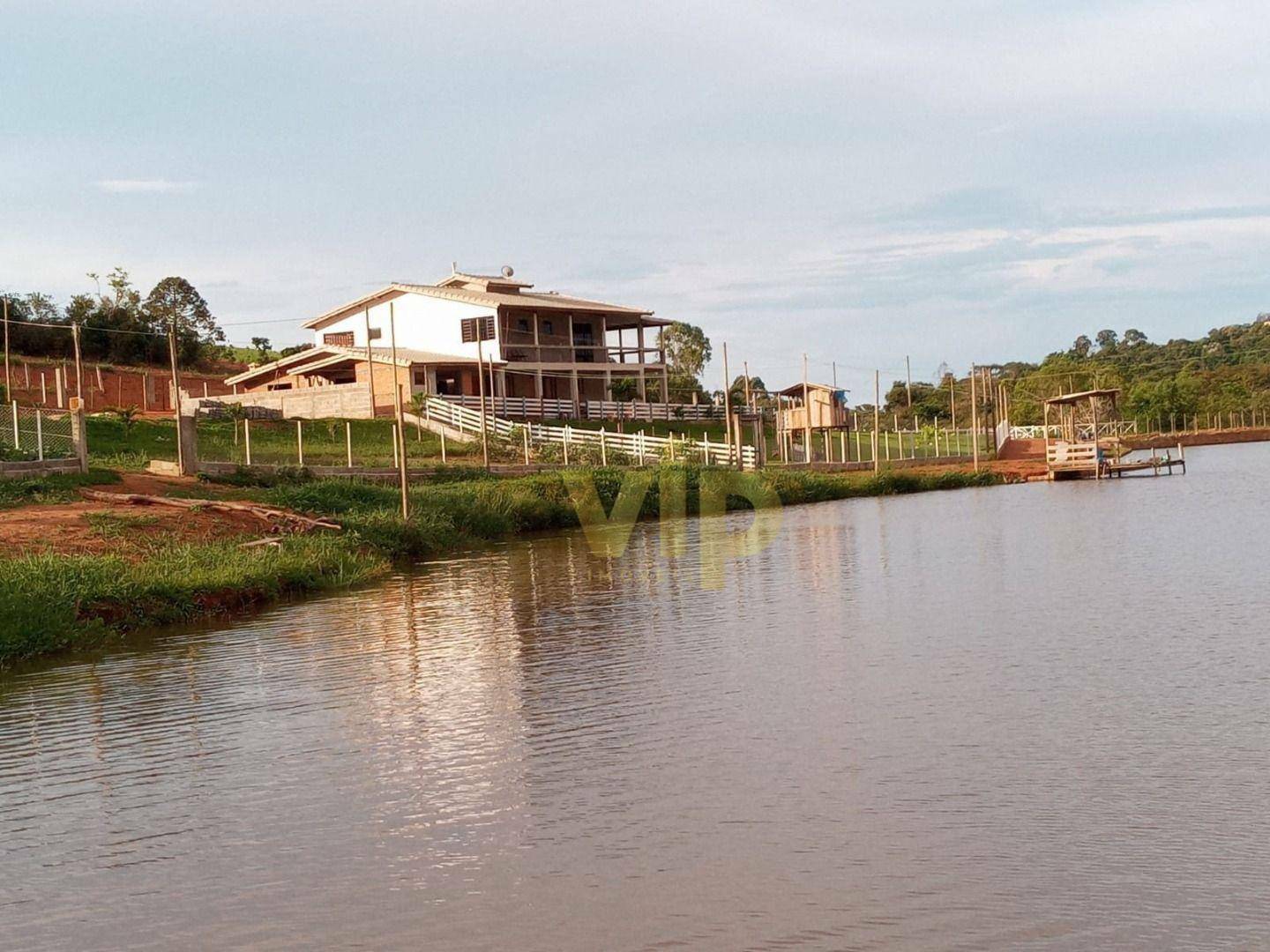 Chácara à venda com 2 quartos, 2000M2 - Foto 1