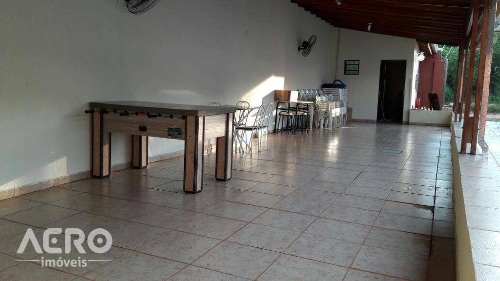 Chácara à venda e aluguel com 2 quartos, 200m² - Foto 14