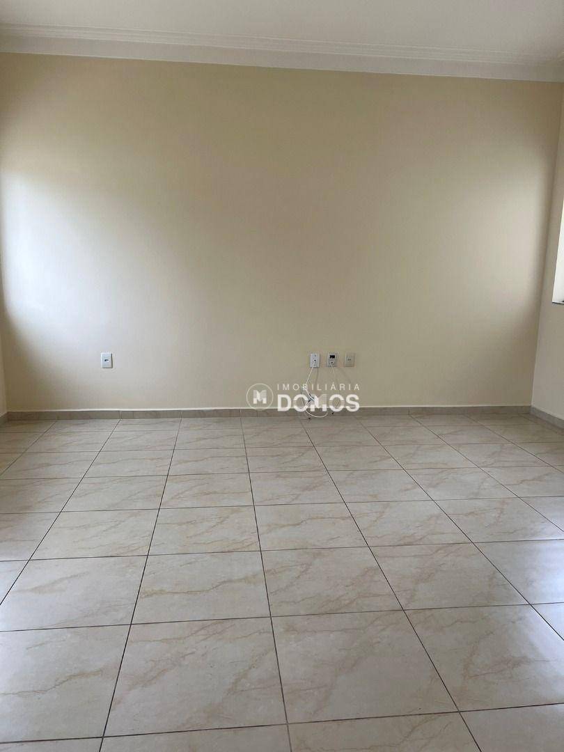 Casa para alugar com 3 quartos, 217m² - Foto 19