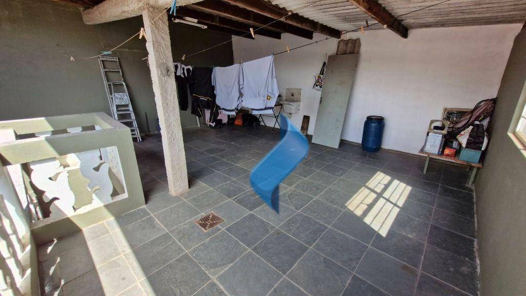 Casa à venda com 2 quartos, 146m² - Foto 16