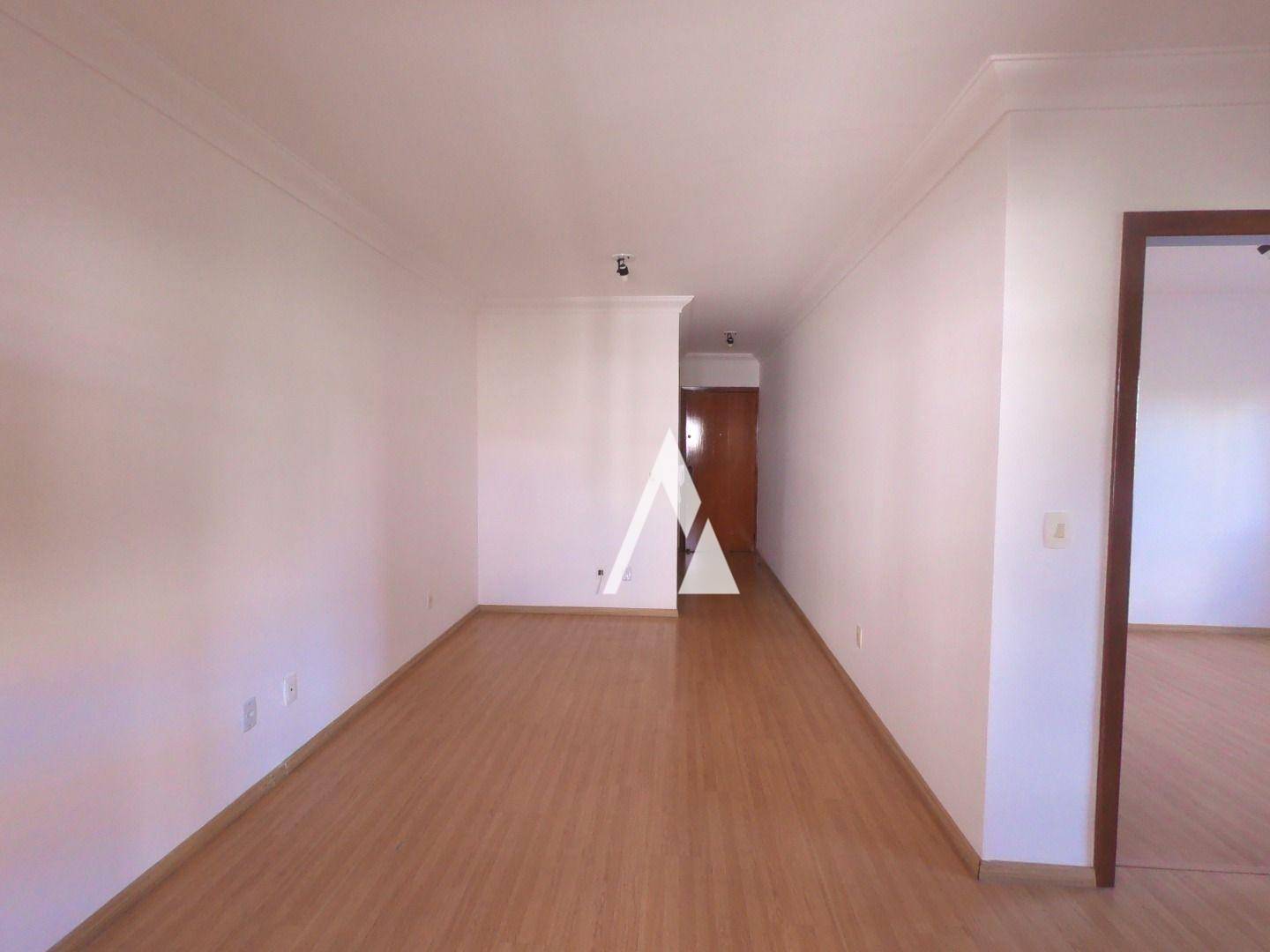 Apartamento para alugar com 2 quartos, 75m² - Foto 17