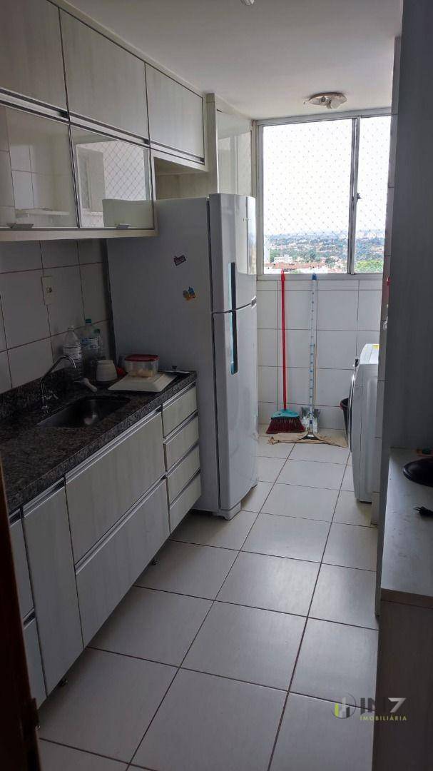 Apartamento à venda com 2 quartos, 62m² - Foto 2