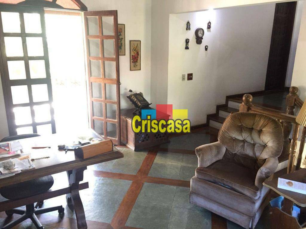 Casa à venda com 3 quartos, 320m² - Foto 8