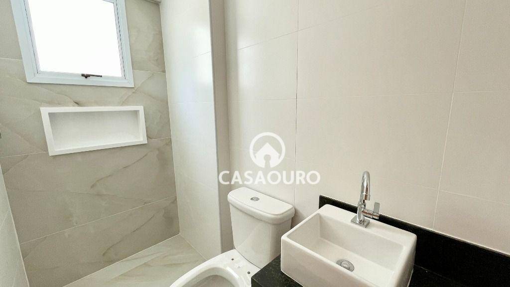 Apartamento à venda com 2 quartos, 62m² - Foto 14