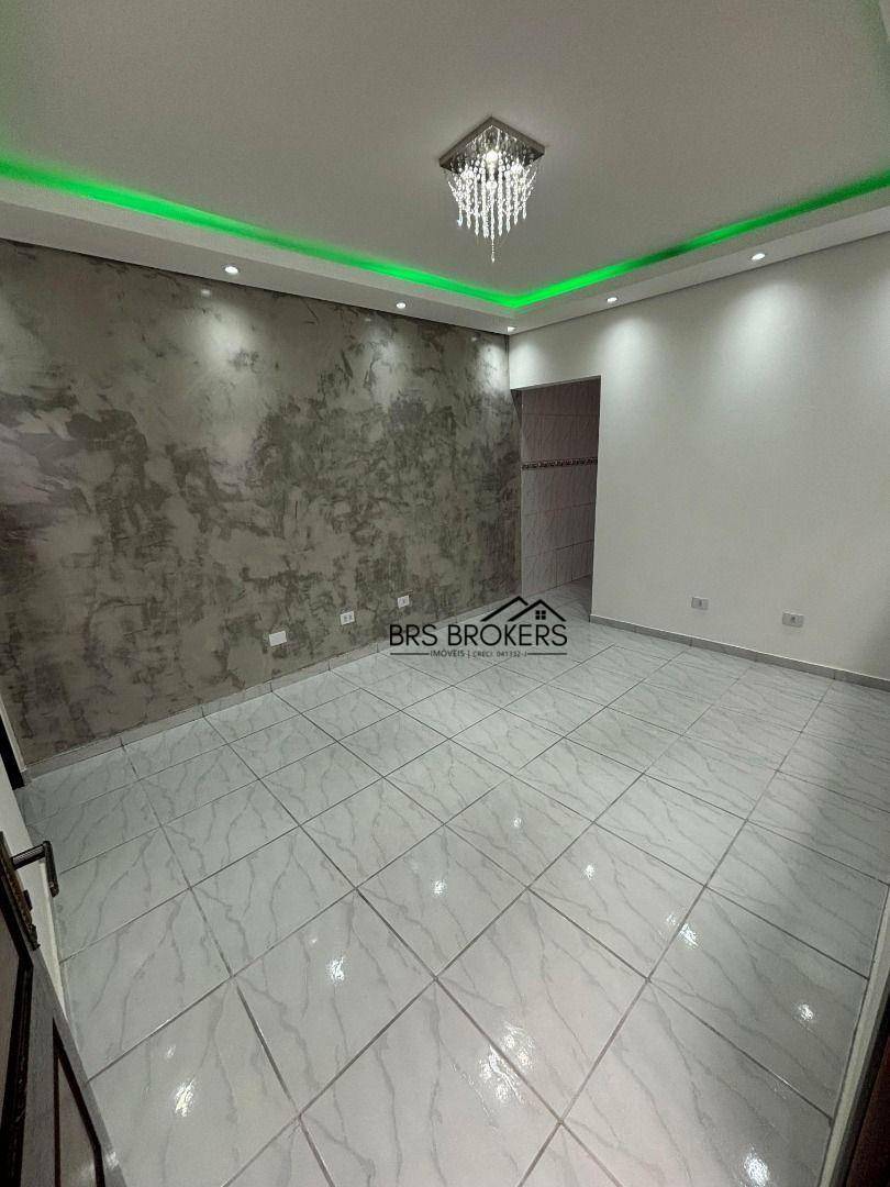 Casa à venda com 2 quartos, 69m² - Foto 2