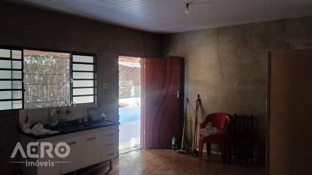 Casa à venda com 2 quartos, 90m² - Foto 27