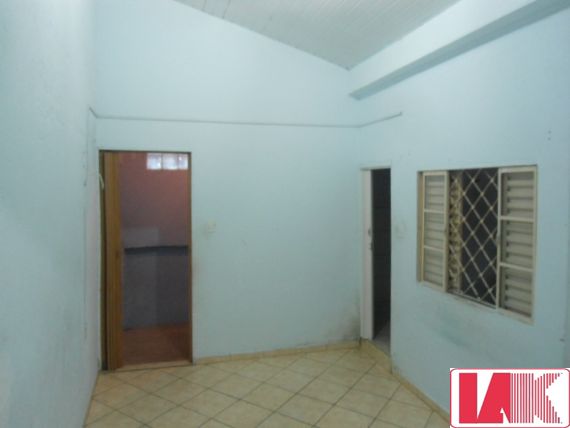 Casa para alugar com 1 quarto, 25m² - Foto 11