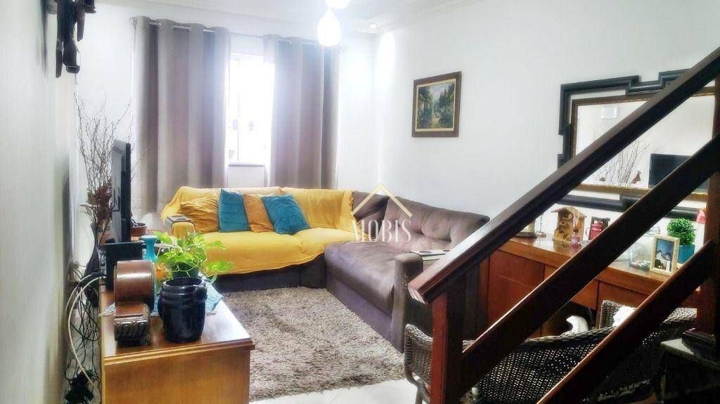 Sobrado à venda com 3 quartos, 114m² - Foto 1