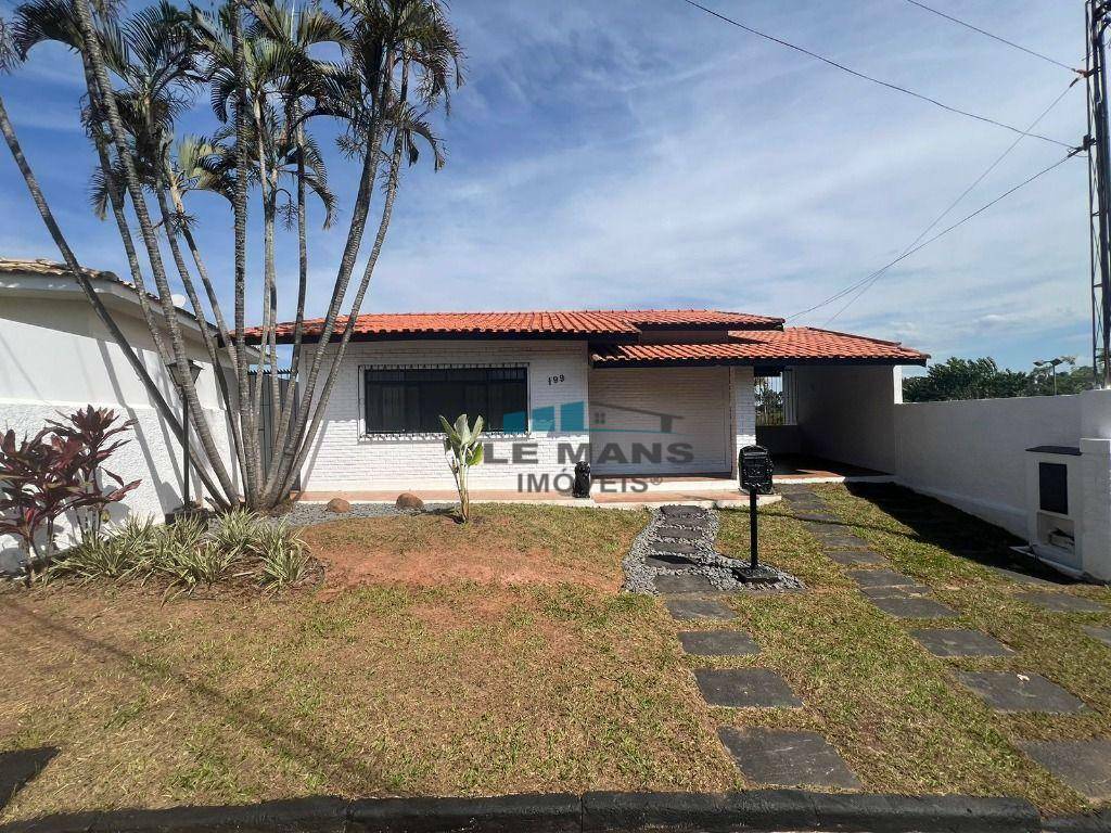 Casa à venda e aluguel com 3 quartos, 267m² - Foto 3