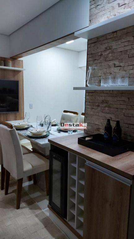 Apartamento à venda com 2 quartos, 64m² - Foto 14