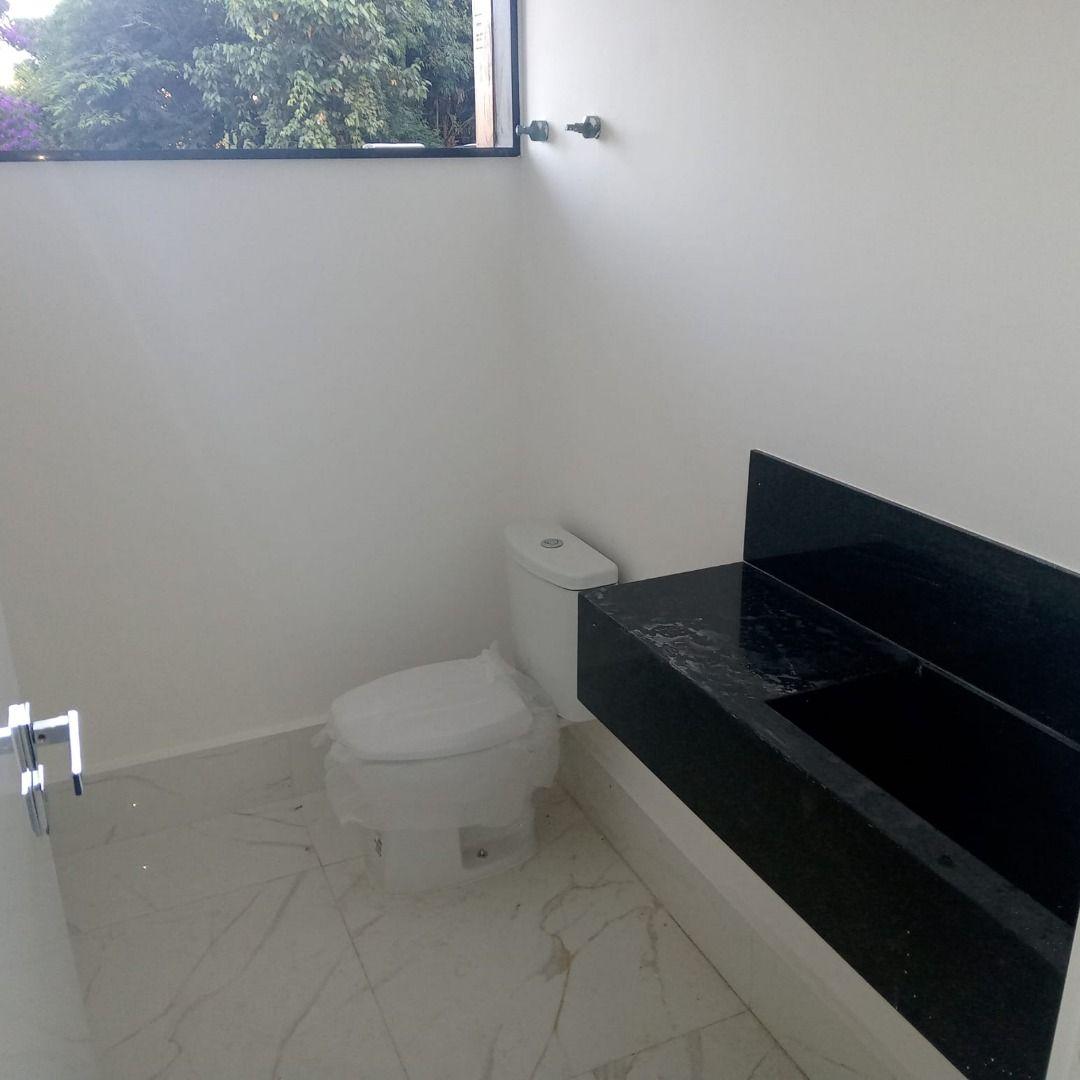 Casa de Condomínio à venda com 4 quartos, 400m² - Foto 9