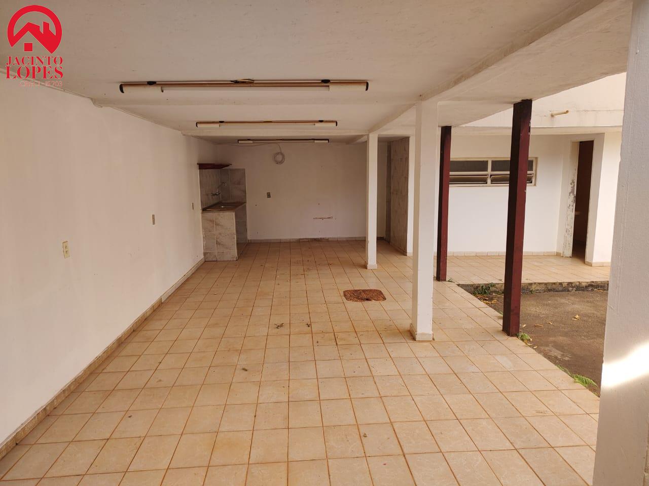 Casa à venda com 3 quartos, 400m² - Foto 18