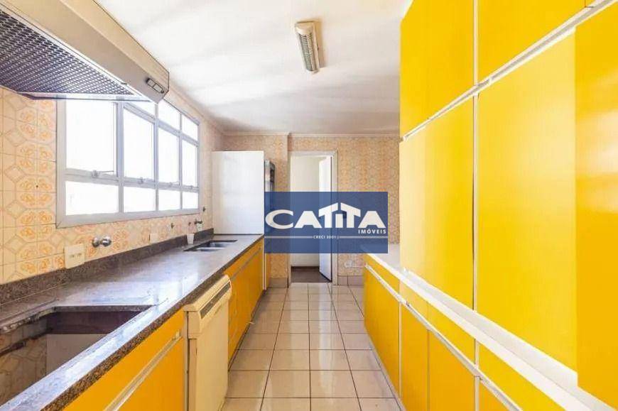 Apartamento à venda com 4 quartos, 210m² - Foto 18