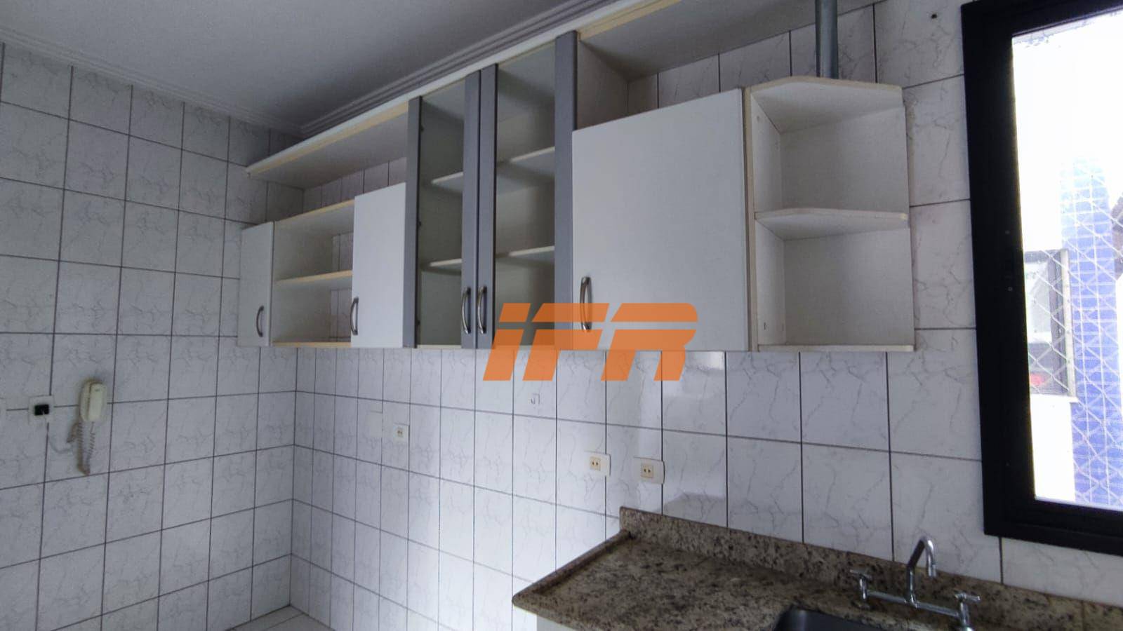 Apartamento à venda e aluguel com 4 quartos, 99m² - Foto 2