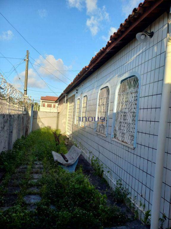 Casa, 5 quartos, 109 m² - Foto 2