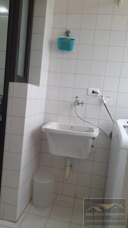 Apartamento à venda com 2 quartos, 72m² - Foto 8
