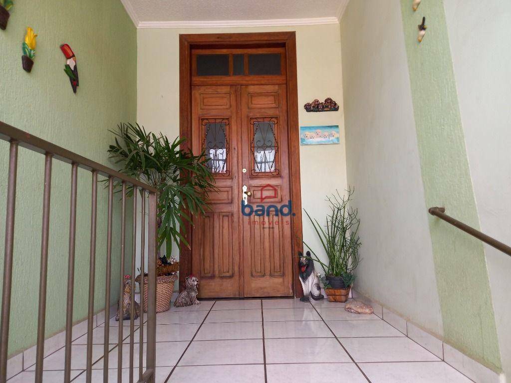 Casa à venda com 3 quartos, 156m² - Foto 2