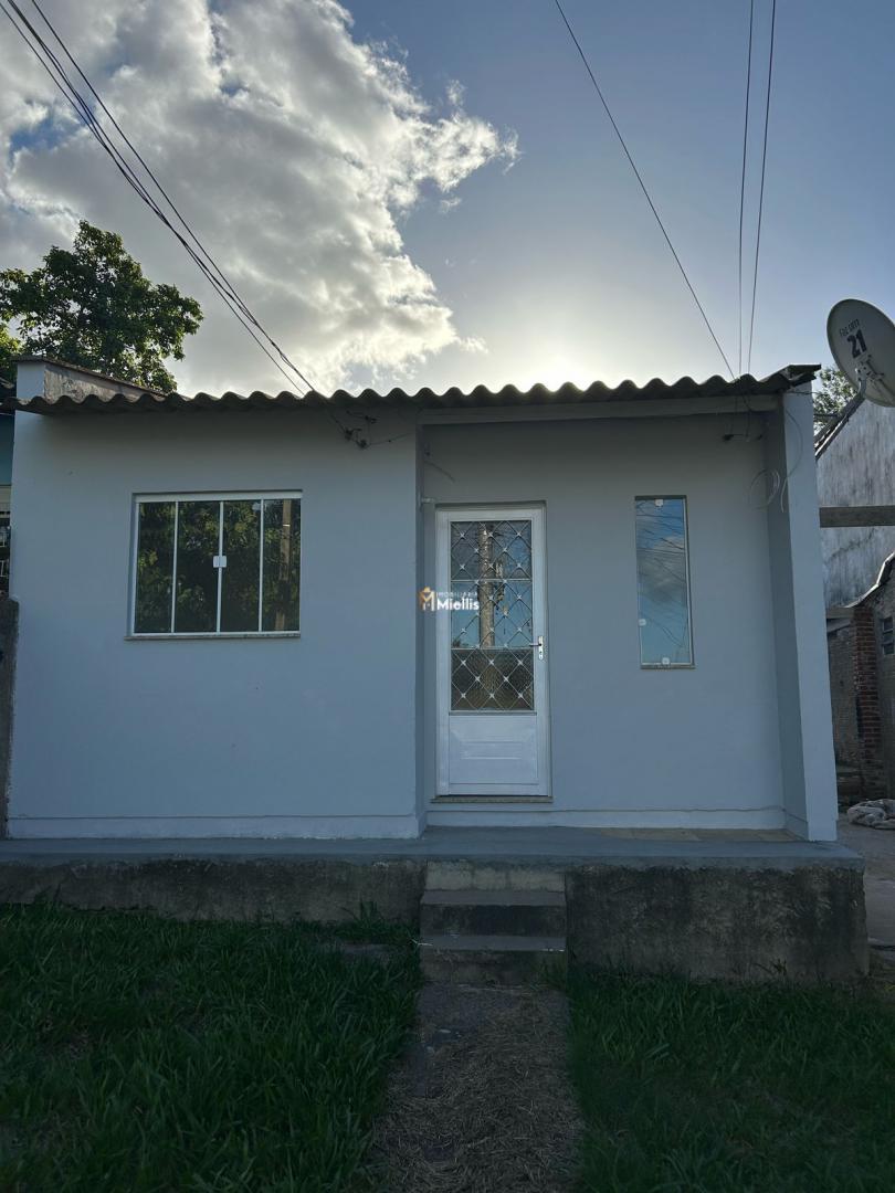 Casa à venda com 2 quartos, 47m² - Foto 2