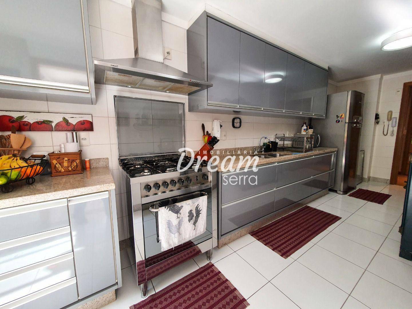 Apartamento à venda com 4 quartos, 181m² - Foto 6