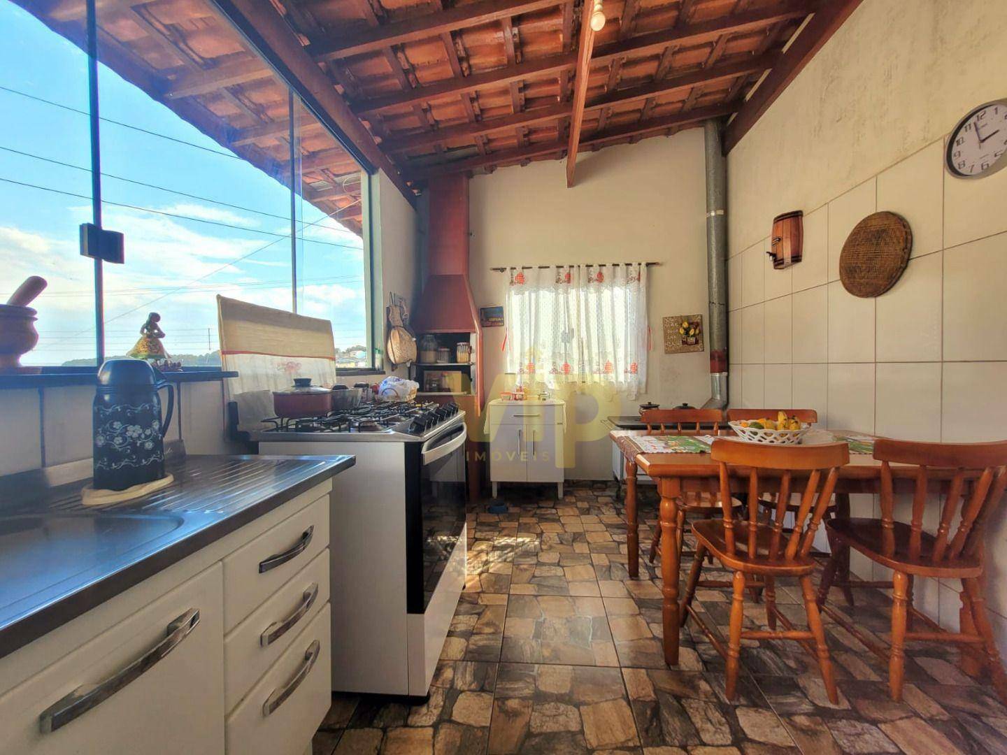 Casa à venda com 3 quartos, 195m² - Foto 14