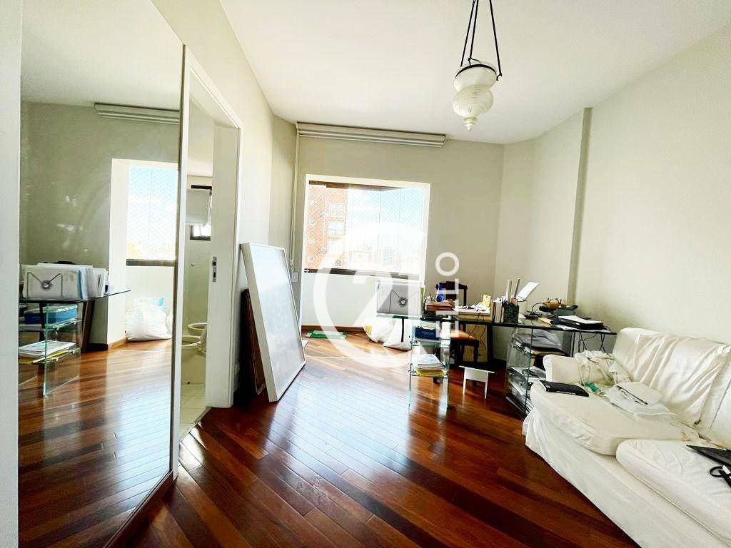 Apartamento à venda com 3 quartos, 151m² - Foto 3