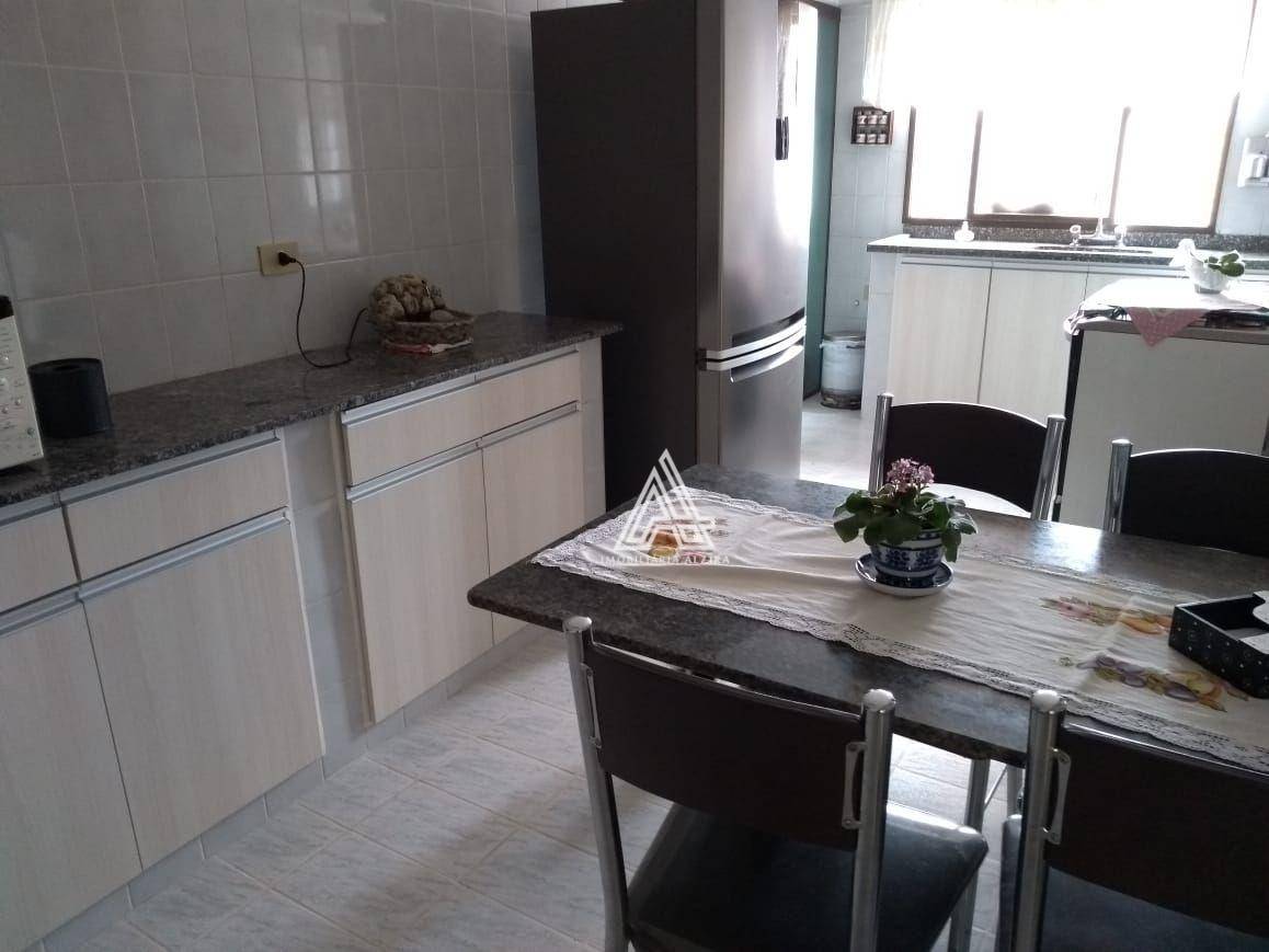 Apartamento à venda com 3 quartos, 140m² - Foto 21