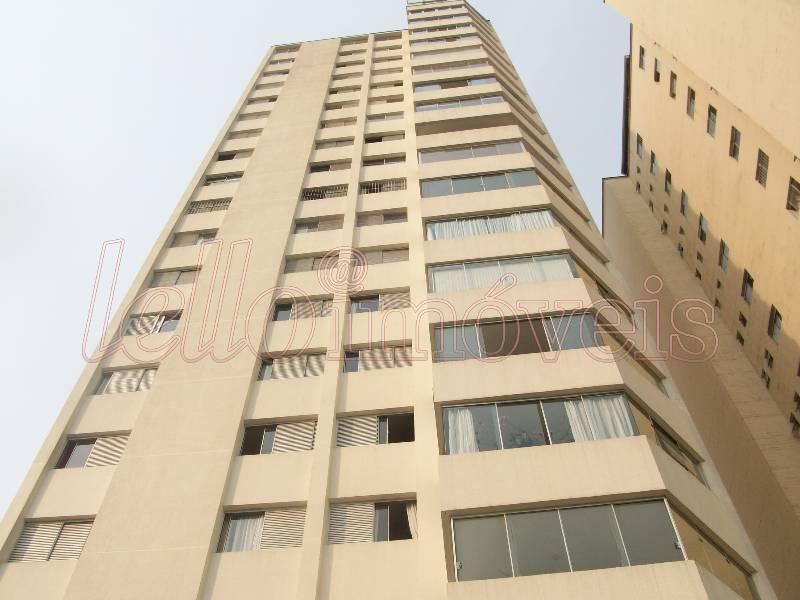 Apartamento para alugar com 3 quartos, 248m² - Foto 19