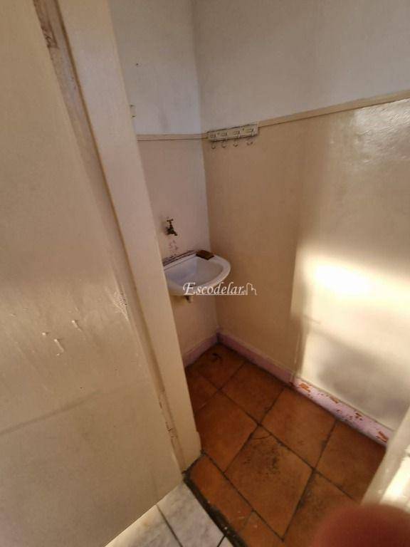 Sobrado à venda com 3 quartos, 200m² - Foto 4