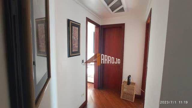 Apartamento à venda com 3 quartos, 127m² - Foto 12